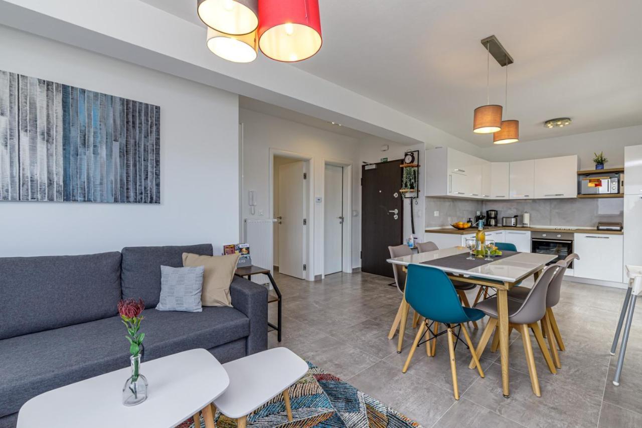 Sabena Apartment With Private Whirlpool Porec Bagian luar foto