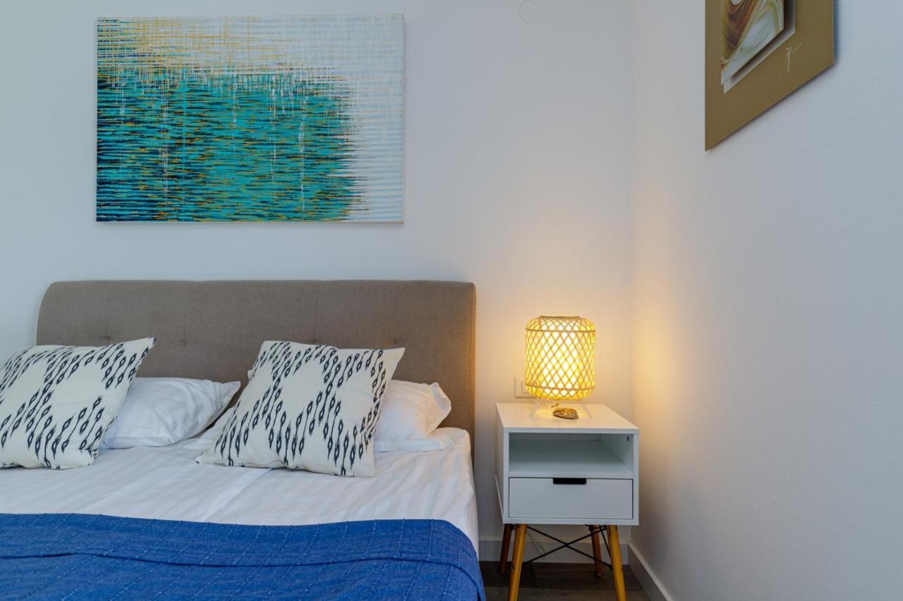 Sabena Apartment With Private Whirlpool Porec Bagian luar foto