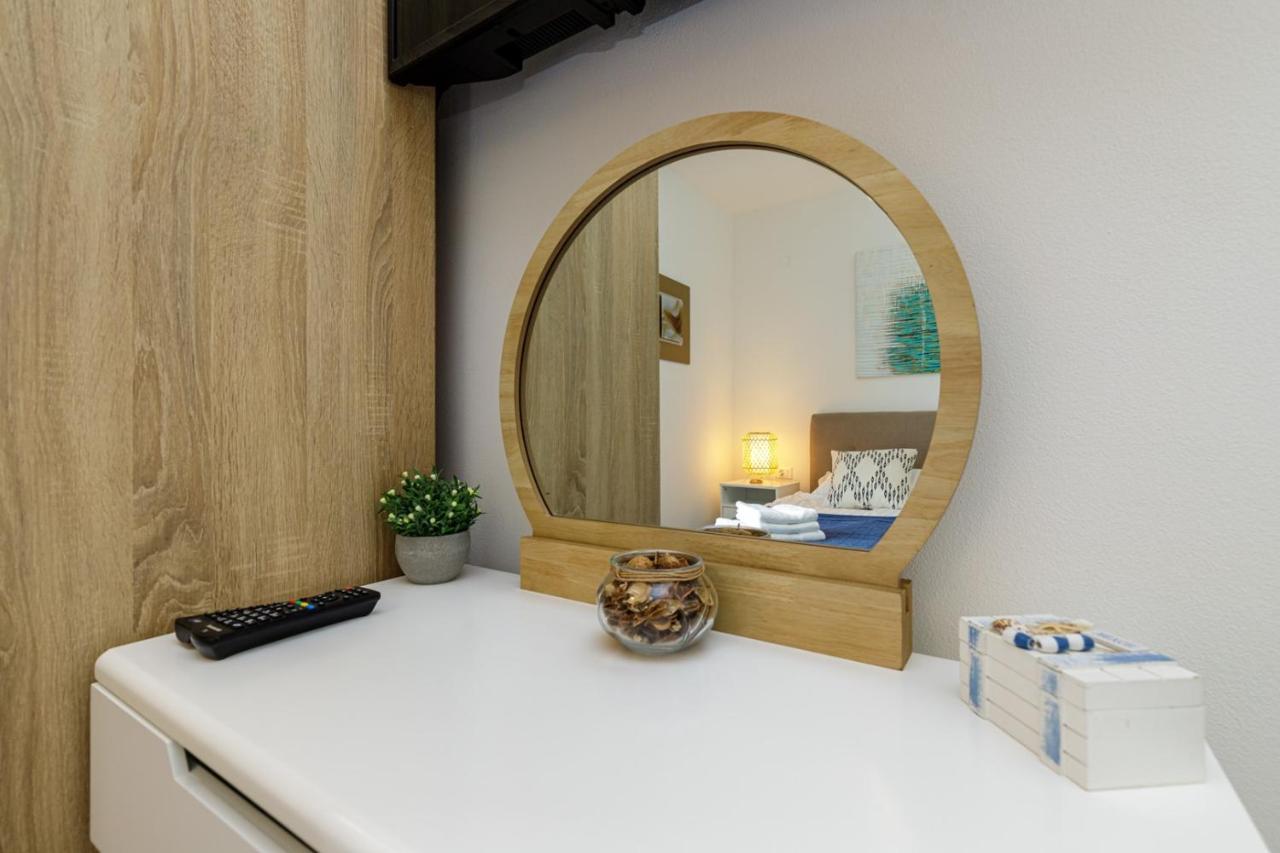 Sabena Apartment With Private Whirlpool Porec Bagian luar foto