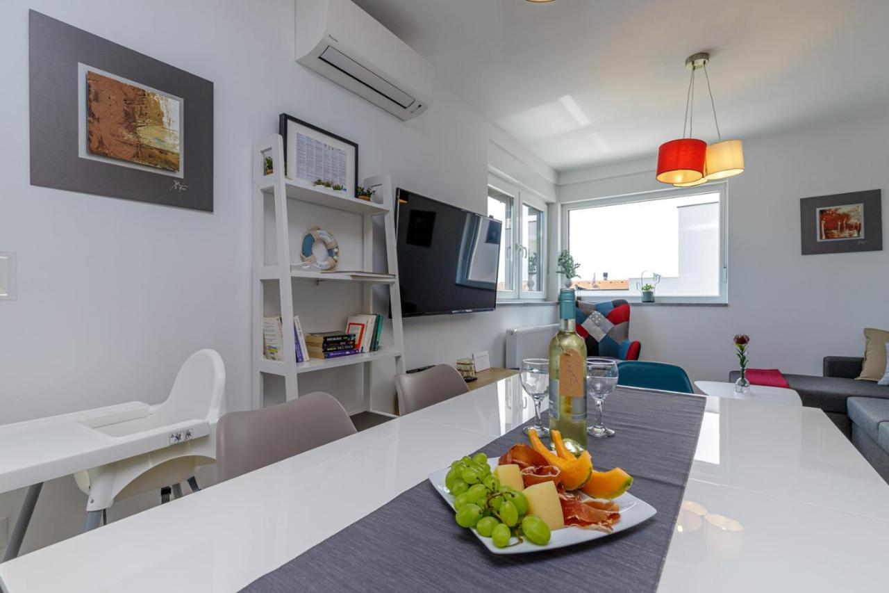Sabena Apartment With Private Whirlpool Porec Bagian luar foto