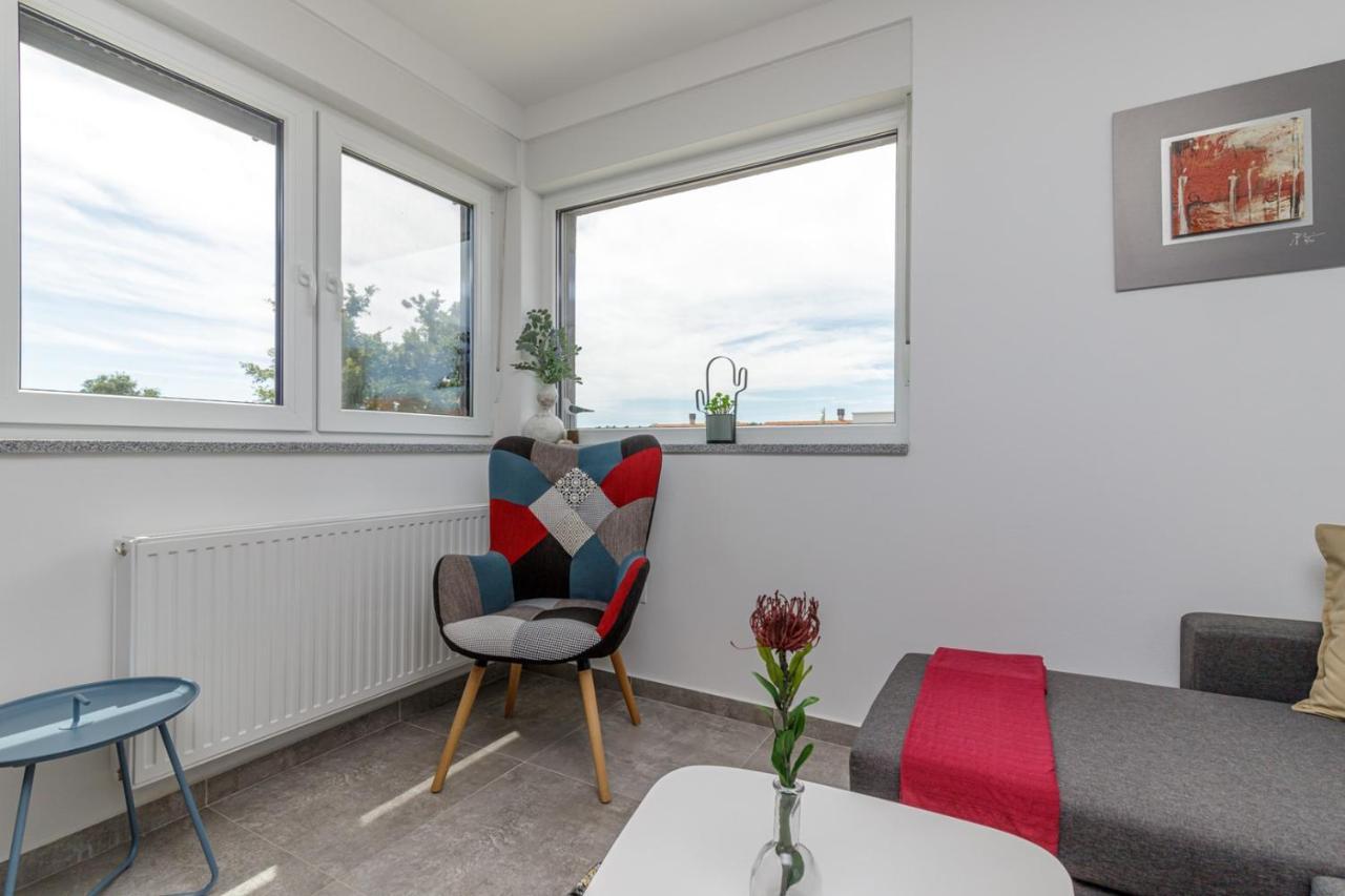Sabena Apartment With Private Whirlpool Porec Bagian luar foto