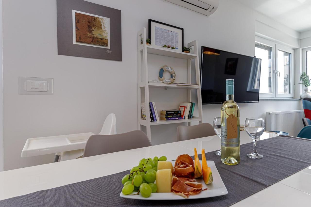 Sabena Apartment With Private Whirlpool Porec Bagian luar foto